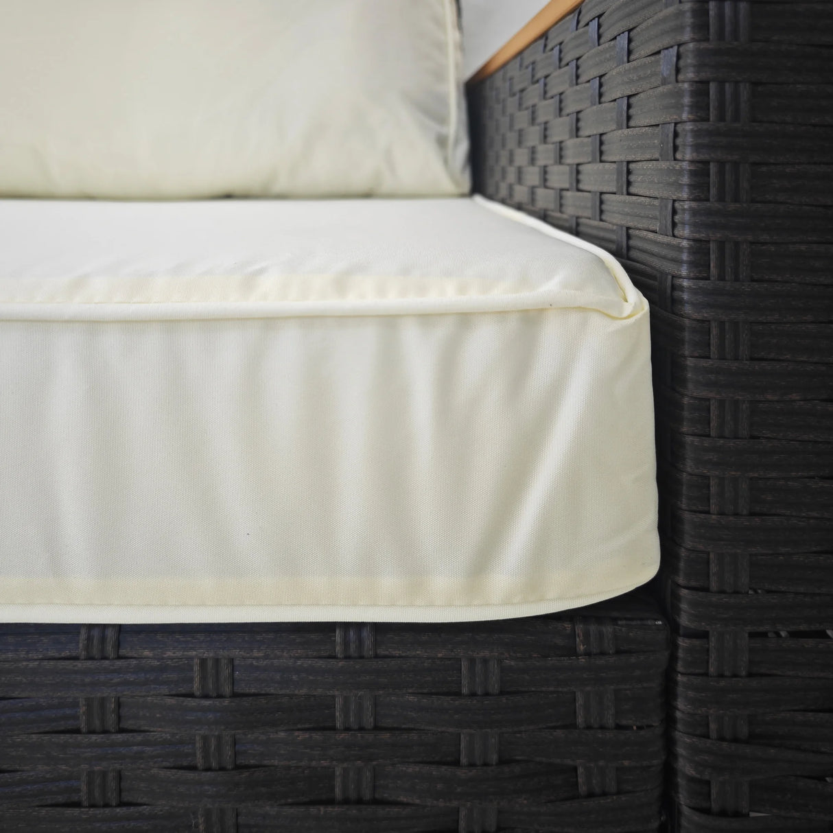 3-Seater Outdoor Patio Sofa with Cushions