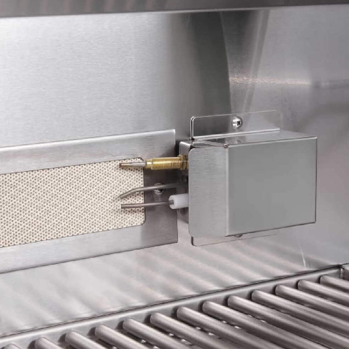 Edgestar 89K BTU 36-Inch Built-In Grill With Rotisserie And LED Lighting (SAK49230)