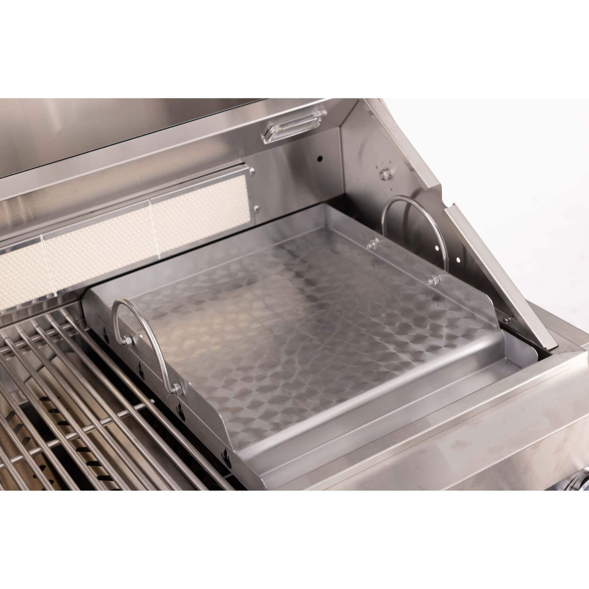 Premium Outdoor Kitchen With 32-Inch 60K BTU Built-In Stainless Steel LPG Gas Grill, Door And Drawer Combo And Stainless Steel Ice Box