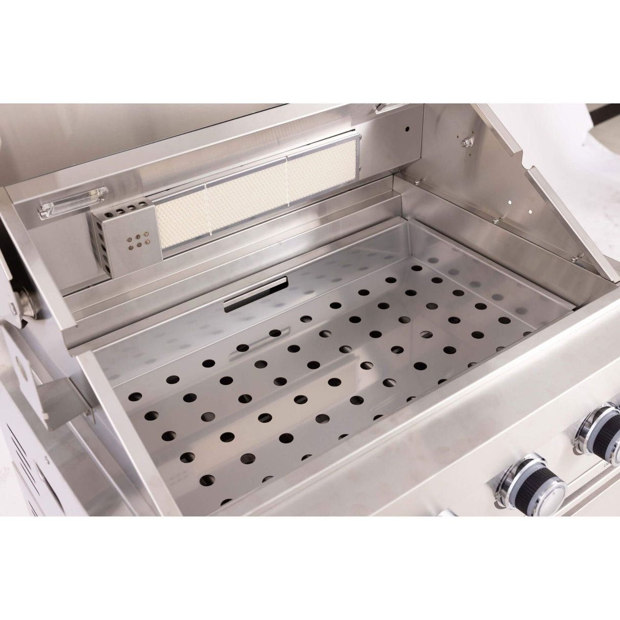 Premium Outdoor Kitchen With 32-Inch 60K BTU Built-In Stainless Steel LPG Gas Grill, Door And Drawer Combo And Stainless Steel Ice Box