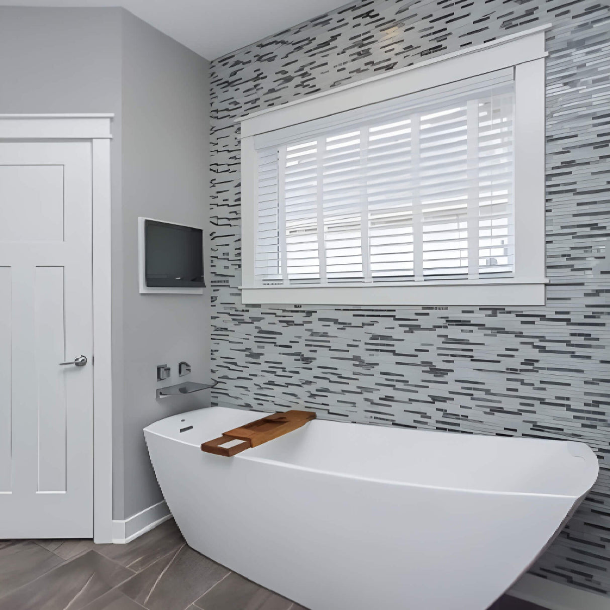 Jacuzzi Stella Unique Size Soaking Tub [JSTF6731BUXXXXW/G]