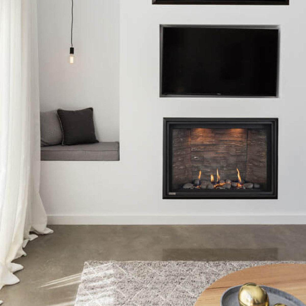 Montigo DelRay Square Full Load Direct Vent Natural Gas Fireplace With Battery Backup [DRSQ34/38/42NI-2]