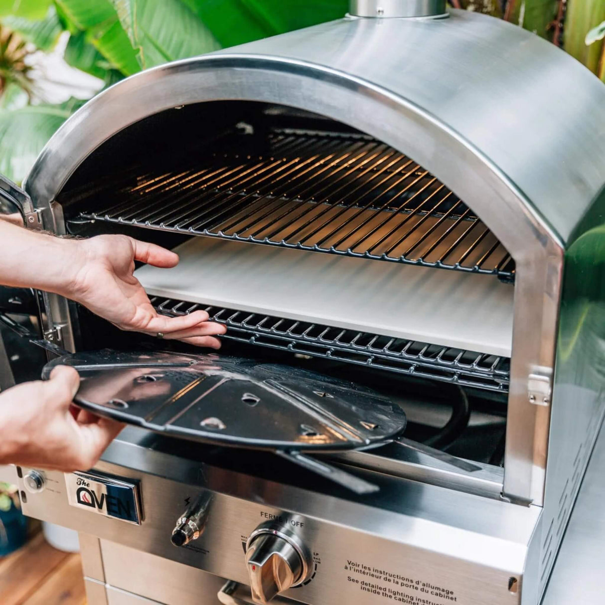 Summerset 60" Outdoor Freestanding Gas Pizza Oven [SS-OVFS-LP/NG]