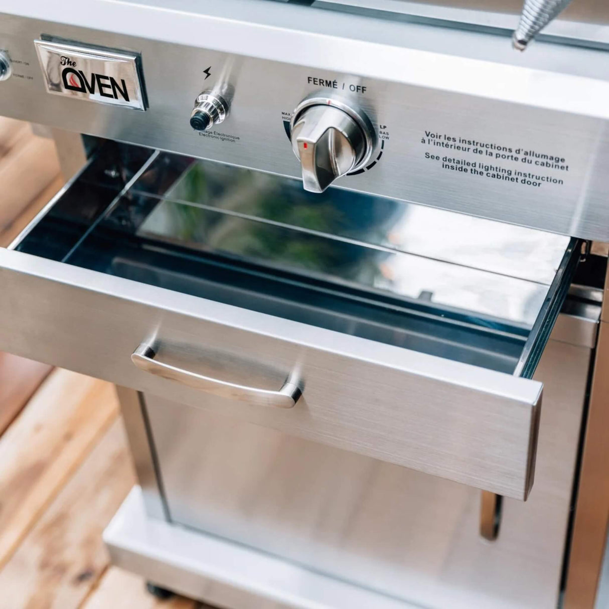 Summerset 60" Outdoor Freestanding Gas Pizza Oven [SS-OVFS-LP/NG]
