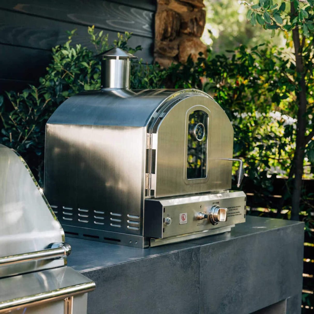 Summerset Outdoor Built-In Countertop Gas Pizza Oven [SS-OVBI]