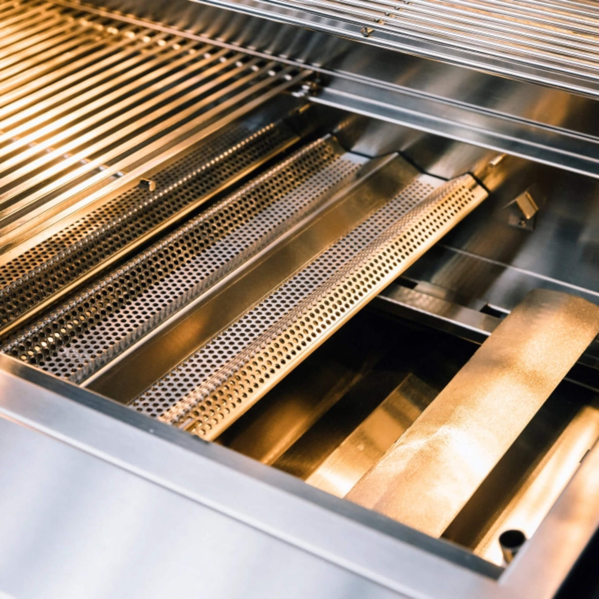 TrueFlame Luxury Built-In Gas Stainless Steel Grills [TF25/32/40]